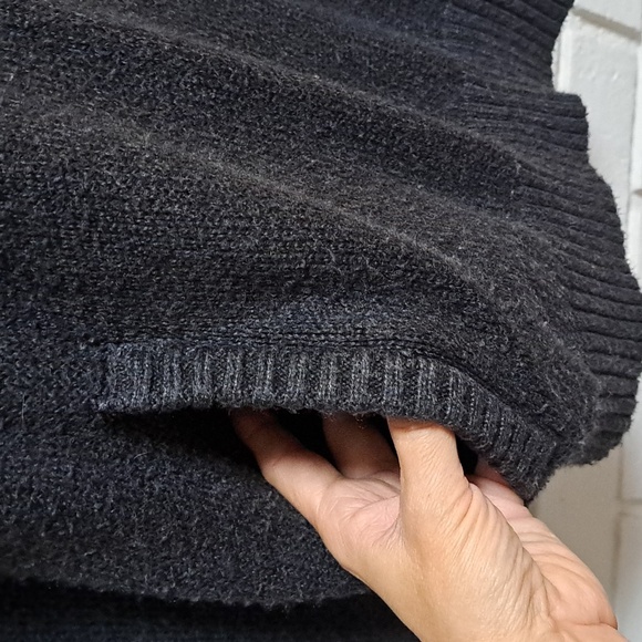 American Eagle Dark Gray Hooded Pocket Heavy Sweater. Size XL - Picture 5 of 9